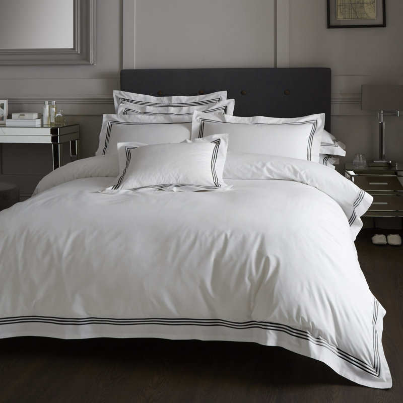 Cotton Blend Solid Colour Bedding with Pillowcases Included, White/Black, Double Duvet Cover + 2 Standard Pillowcases