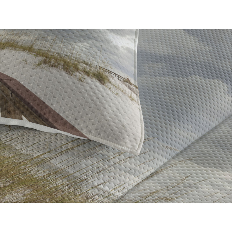 Island Coastal Polyester Coverlet, Queen Bedspread + 2 Shams