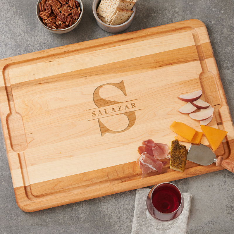 Planche à découper personnalisée en bois franc Lavish, L 12 po x L 17 po