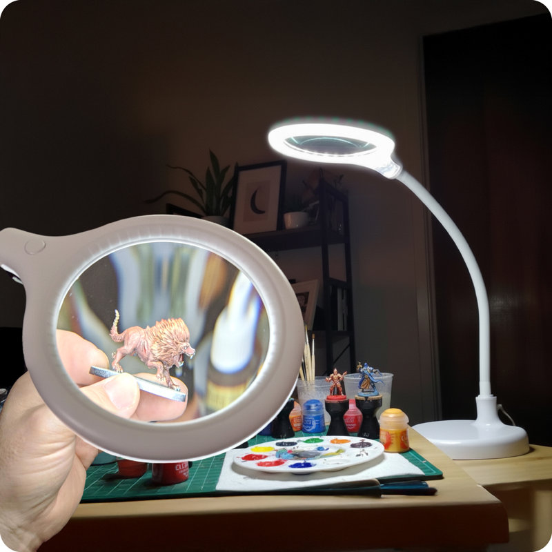 Lampe de bureau ajustable à loupe avec base lestée et pince interchangeables Lightview Flex 1,75X (3 dioptries), Blanc