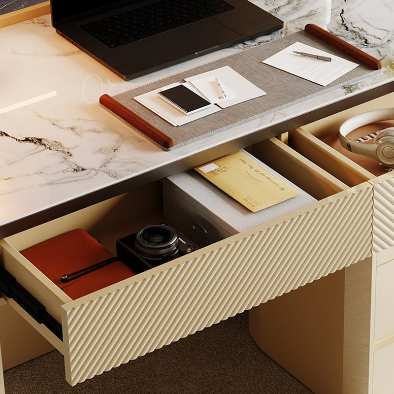 Bureau multifonctionnel au design italien