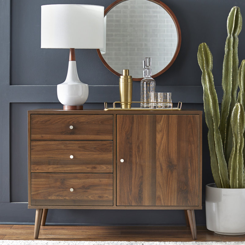 Haya 40.1'' Sideboard, Walnut