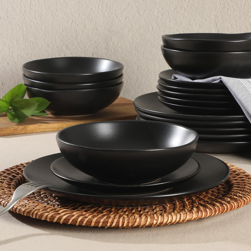 Matte Black Ceramic 18-Piece Dinnerware Set, Service for 6