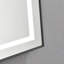 Miroir de salle de bain à DEL 36 "x 24" avec cadre en aluminium, 3 températures de couleur, brouillard, mémoire, gradation continue, couleurs murales décoratives, frêne pour un éclairage amélioré-130574746
