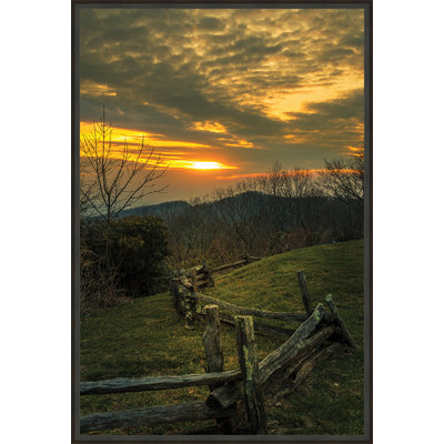 « setting on the clôture », reproduction de photo sur toile encadrée Country Colors