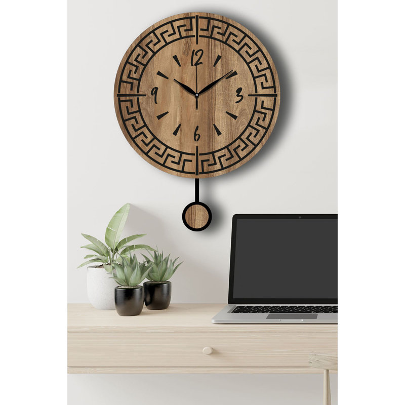 Horloge murale élégante Elegant, finition noyer, 15,4 po x 19,7 po | Fabrication 100% bois aggloméré, épaisseur: 0,1 pouce | Décoration élégante pour le salon, le bureau et la cuisine, design unique avec attrait intemporel
