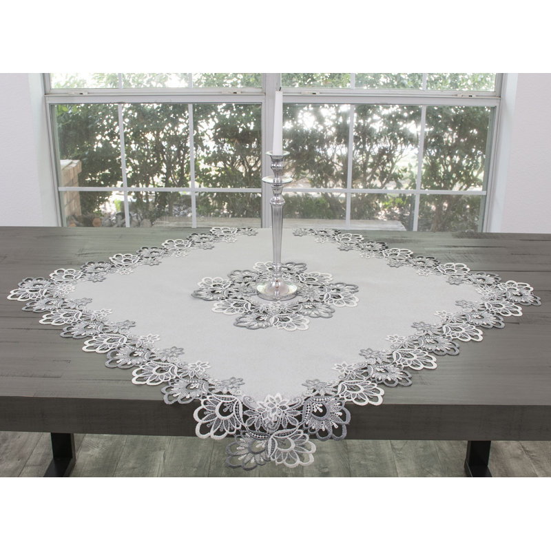 Plateau de table en dentelle argentée Stalnaker (carré 33 po)