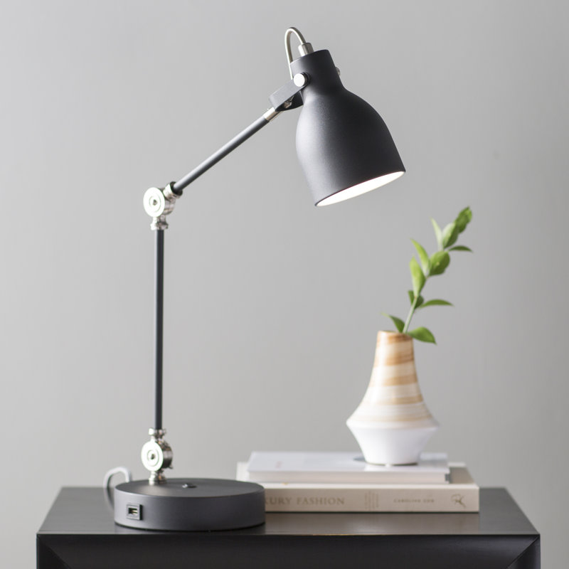 Barth Desk Lamp, Black