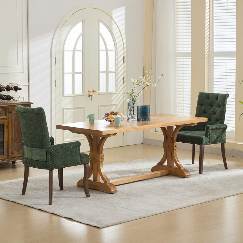 Élégante chaise de salle à manger en chenille capitonnée avec pieds en bois massif incurvés, confortable et durable pour les intérieurs modernes