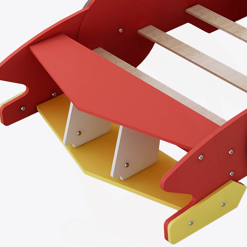 Lit plateforme simple en forme de voiture de course avec roues, conception attrayante pour les chambres d'enfants, durable et sécuritaire