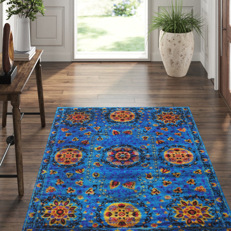 Azerbaijan Hand Knotted Silk Oriental Area Rug, Rectangle 5'5" x 8'1"