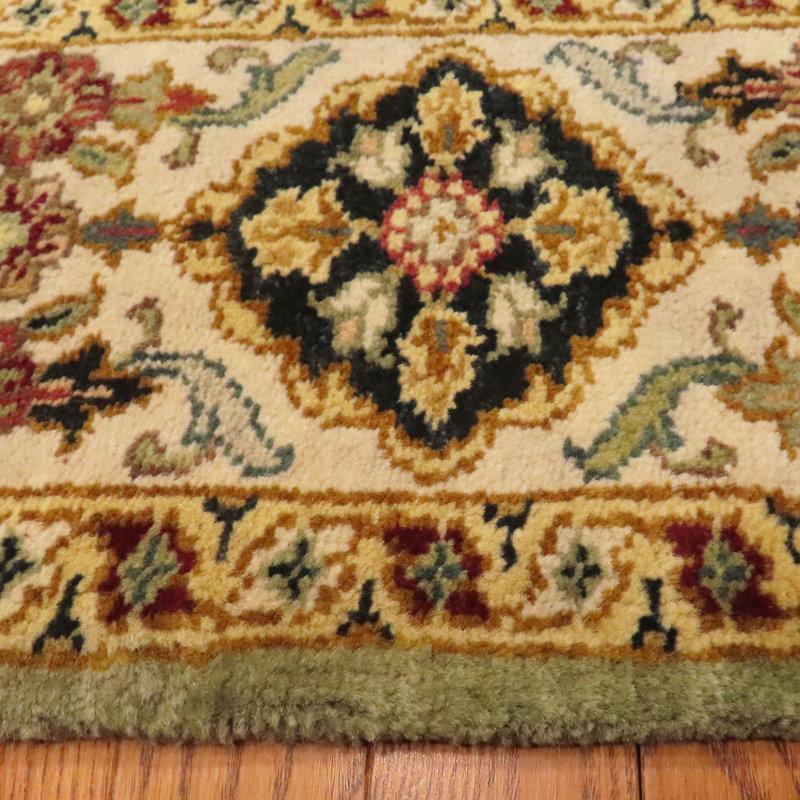 Silver Screen Hand Knotted Wool Area Rug in Sage/Bone, Rectangle 4' x 6'
