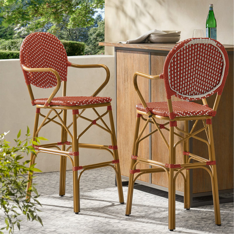Ensemble de 2 tabourets de bar d'extérieur en osier et aluminium 29,5 po, rouge, finition bambou, Rouge