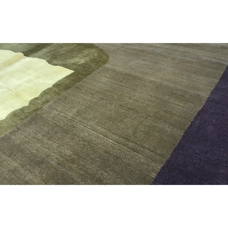 Wool Abstract Area Rug in Plum/Brown