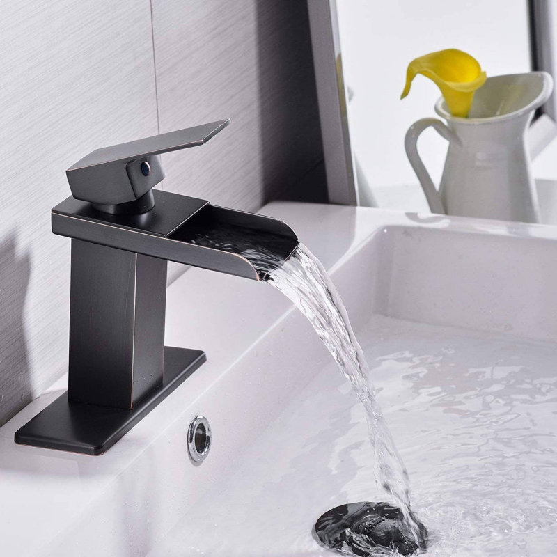 Single-Hole Single-handle Bathroom Faucet with Drain Assembly, Oil Rubbed Bronze