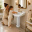 Lavabo classique sur pied en céramique blanche - Vasque à colonnes vintage autoportante, rebord surélevé, finition brillante - Entraxe de robinetterie 3 trous de 8 pouces (trous de 8 pouces)