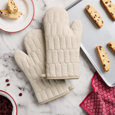 MARTHA STEWART Honeycomb Quilted Chambray Oven Mitt 2-Pack Set  7"x13"