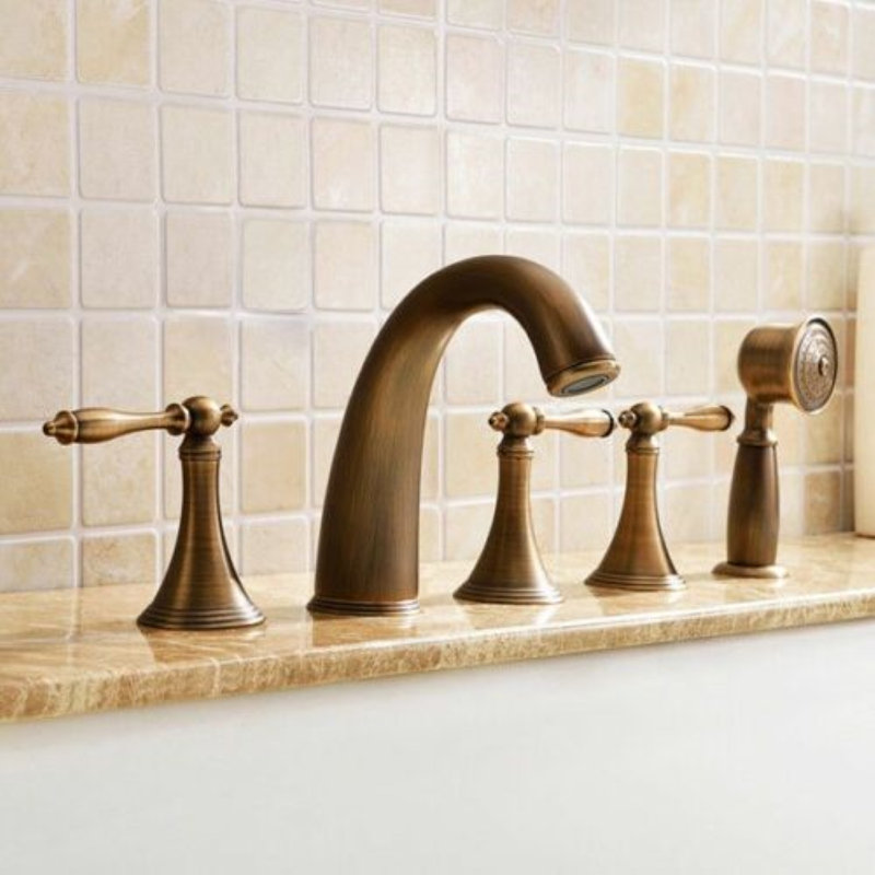 Robinet de baignoire à fixation sur le comptoir de style rétro avec douche à main - finition laiton antique