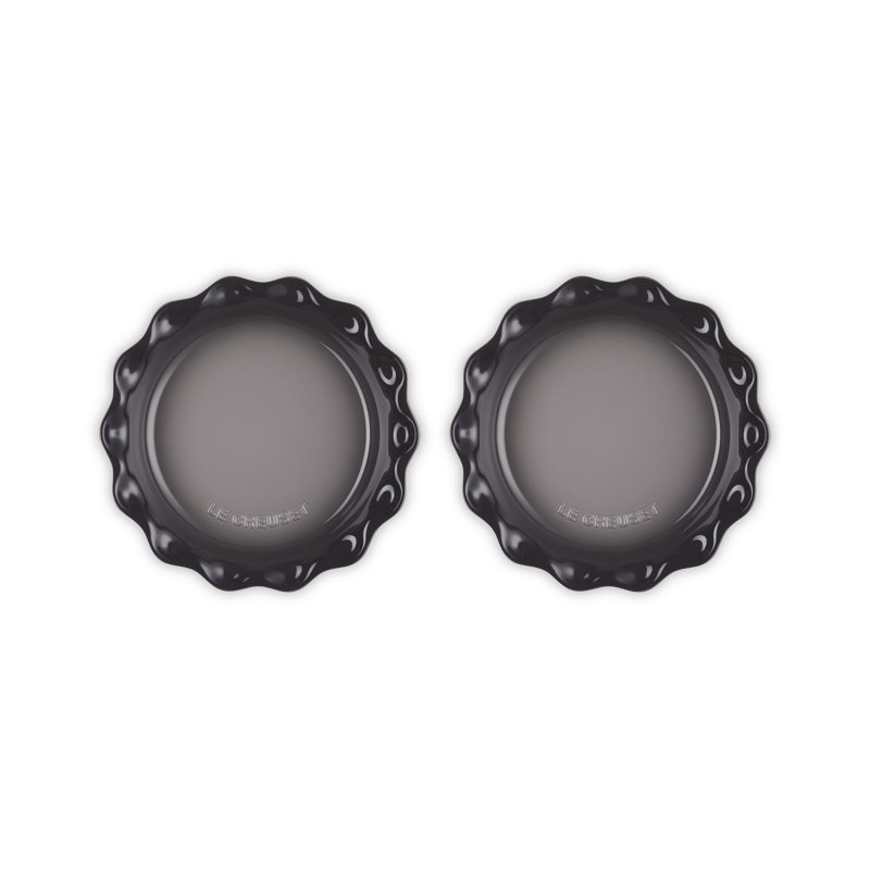 Le Creuset Stoneware Set Of 2 Heritage Fluted Pie Dish 9 In, Gray