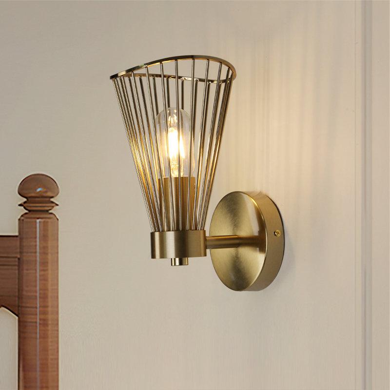 Single Gold Metal Wall Sconce, Wireframe Shade, Versatile Modern-luxe Lighting