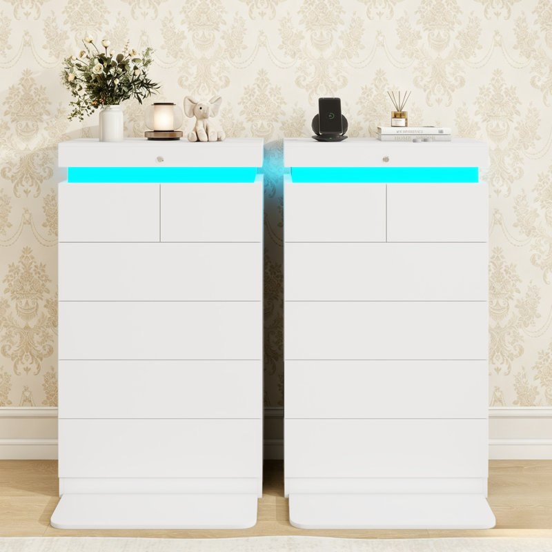  Commode moderne à 6 tiroirs 48,4 po avec lumières DEL, station de charge et rangement dissimulé, Blanc