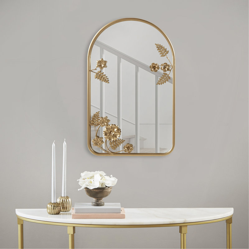 Miroir mural arqué en métal doré H 25,75 po