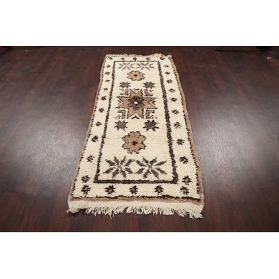 Tapis de couloir marocain de conception unique noué à la main Ivoire de 2 pi 7 po x 6 pi 1 po Tapis décoratif
