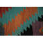 Tapis vibrant Kilim 5 x 12 pour un salon bohème moderne