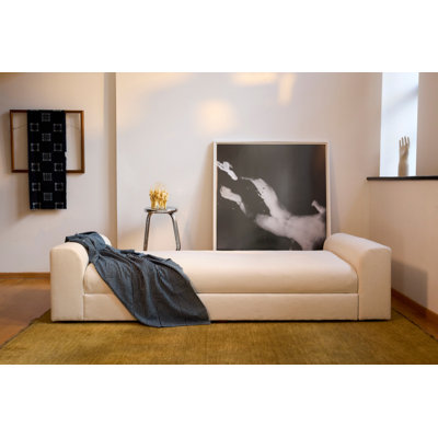 Elevate Daybed