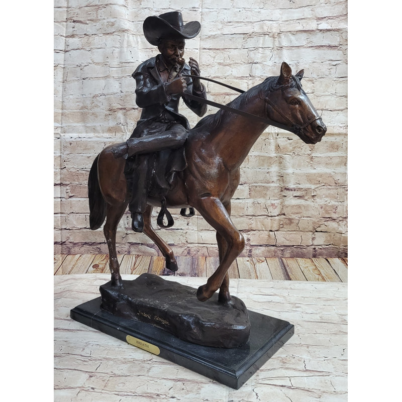 Figurines et sculptures