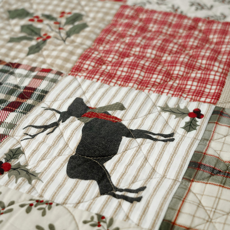 Donna Sharp Holly Forest 2PC Pieced Cotton Holiday Twin Quilt Set, Twin Quilt + 1 Sham
