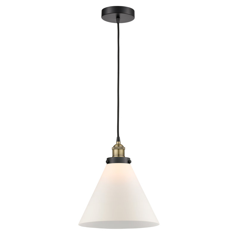 Mini-luminaire suspendu 1 lumière Cone, H 14,75 po x l 12 po x P 12 po, Blanc mat, Laiton antique noir