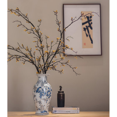 Ornements de fleurs simulées