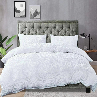 Polyester Floral Duvet Cover with Pillowcases Included