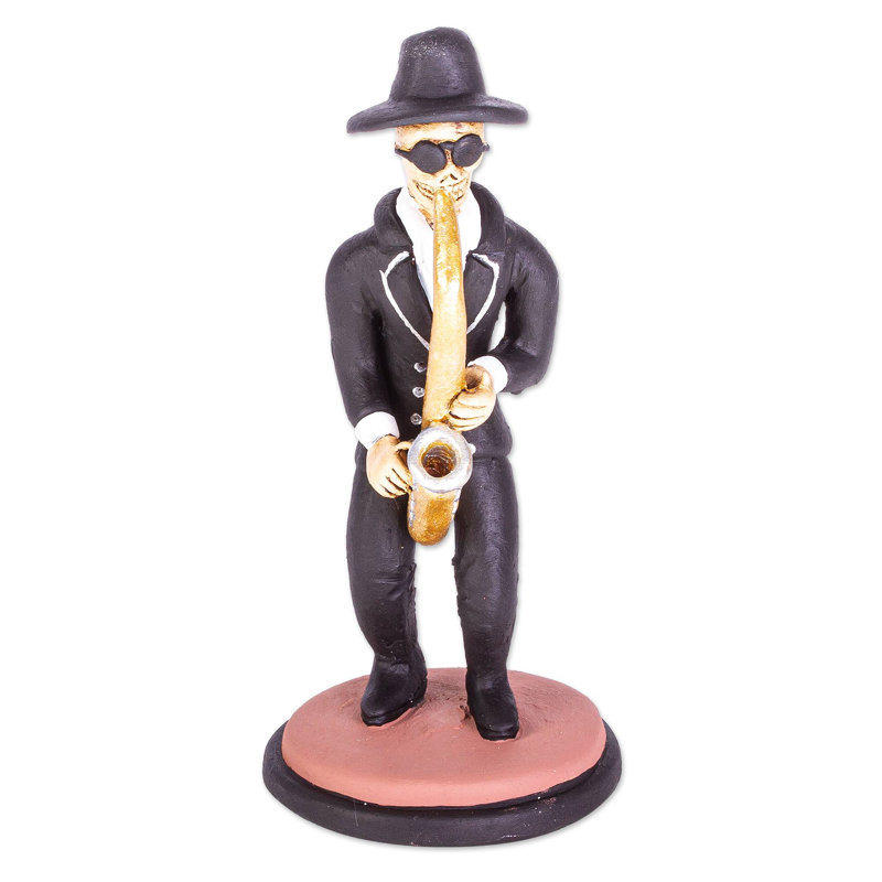 Lysette Entertainment Figurines & Sculptures