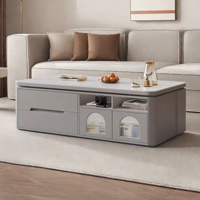 Table basse légère et luxueuse