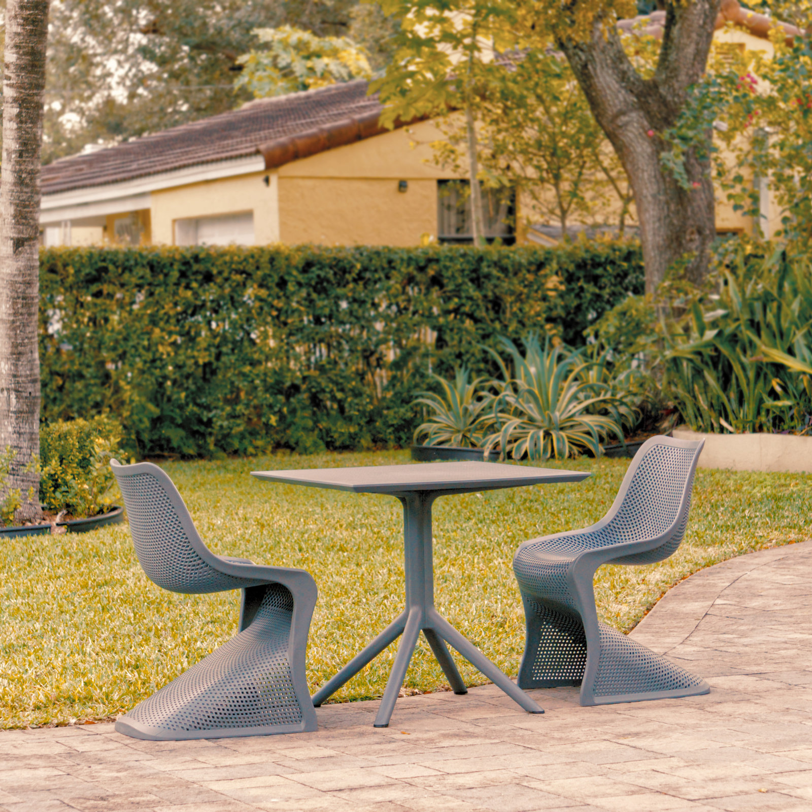 Farrah 32" Patio Bistro Set, Dark Gray