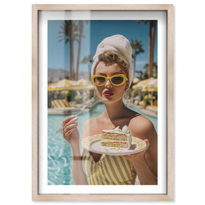 «Poolside Pastries Shadowbox Print Coastal Glam Art» par Notoriart, cadre blond, 24 x 36