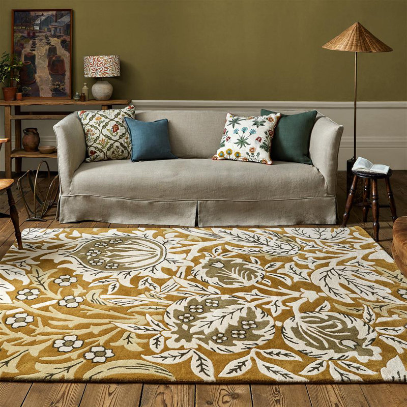 Wool Floral Area Rug in Gold, Rectangle 6'7" x 9'2"