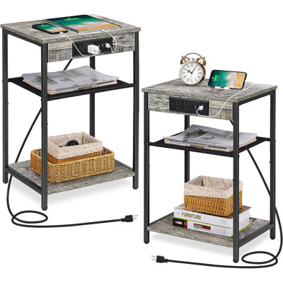 Ensemble de tables de bout Emborough avec rangement et prises intégrées
