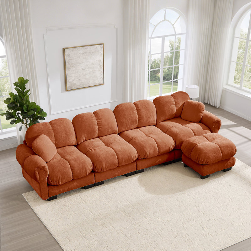 Canapé modulaire en L en chenille matelassé avec repose-pieds de 132 po Fairmont, Terracotta