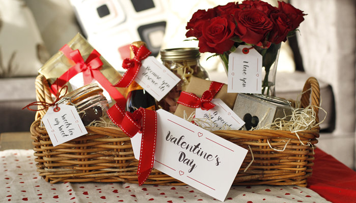 Decorate your hamper with our gift tags to show someone how much you love them!