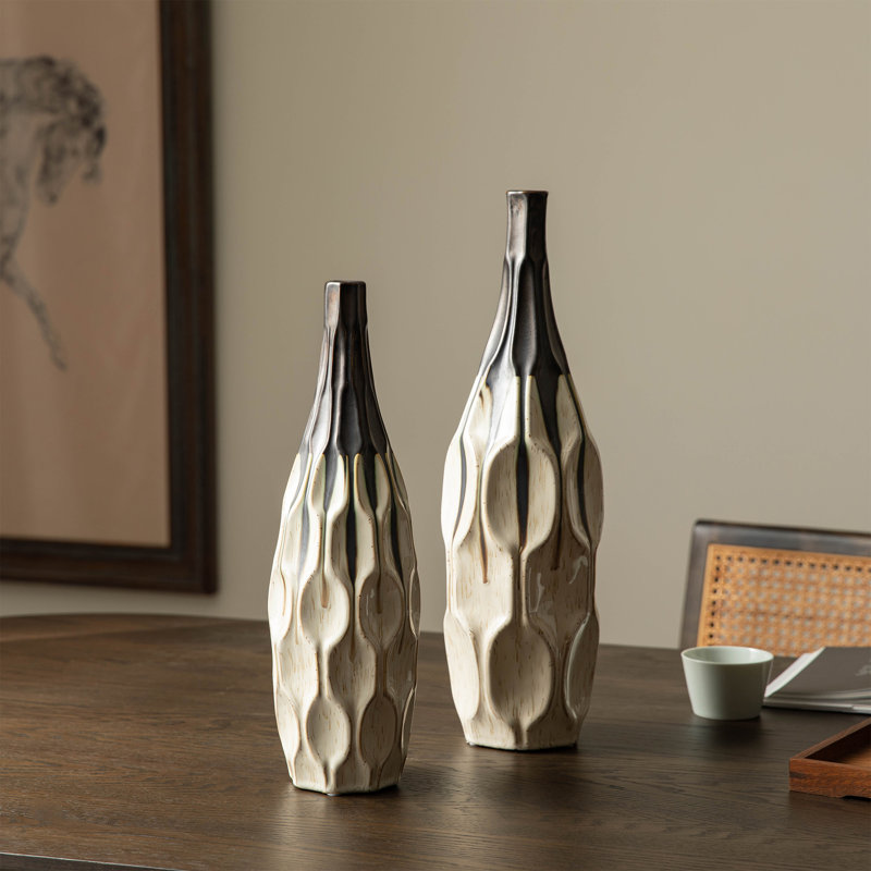 Modern Two-Tone Colour  With Geometric Faceted Ceramic Table Vases