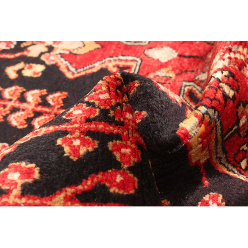 Tapis noir Anadol 3 pi 7 po x 6 pi 2 po