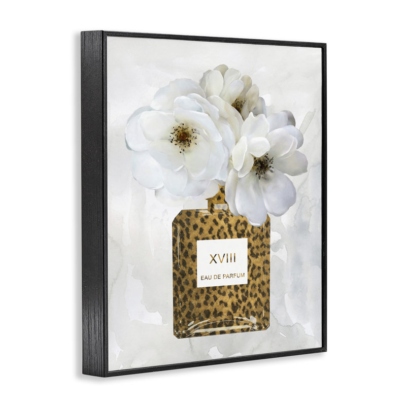 Bouteille de parfum à imprimé léopard «Glam White Spring Florals» par Carol Robinson, H 24 po x l 30 po, Cadre noir