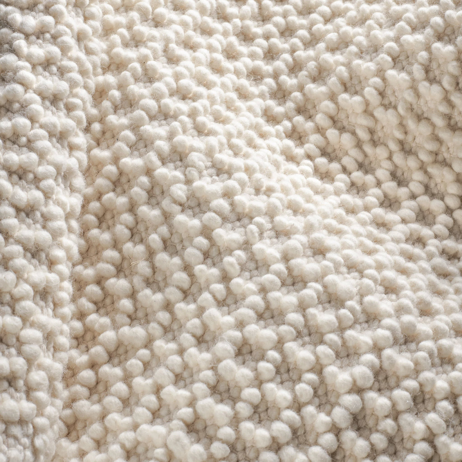 Hooper Ivory Hand-Woven Geometric Wool Rug, Rectangle 2' x 3'