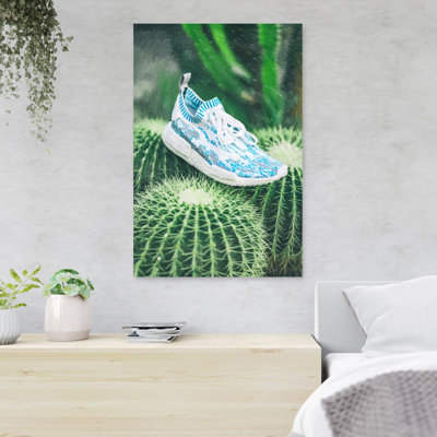 Espadrilles blanches et bleues, "Nmd Sneaker On Cactus Plant", reproduction d'art graphique sur toile tendue