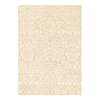 Floral Area Rug in Ivory