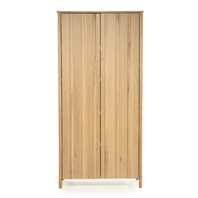 Jake Cabinet, Natural