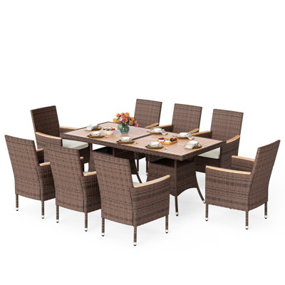 Ensemble repas extérieur pour 8 personnes avec coussins